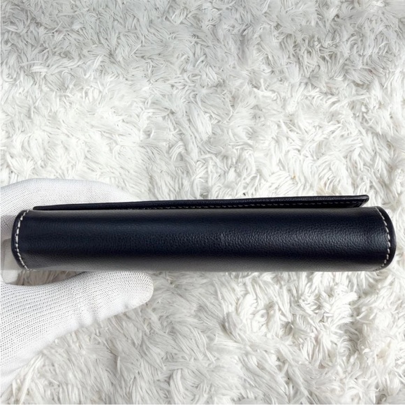 Yves Saint Laurent Black and White Wallet - Picture 12 of 13